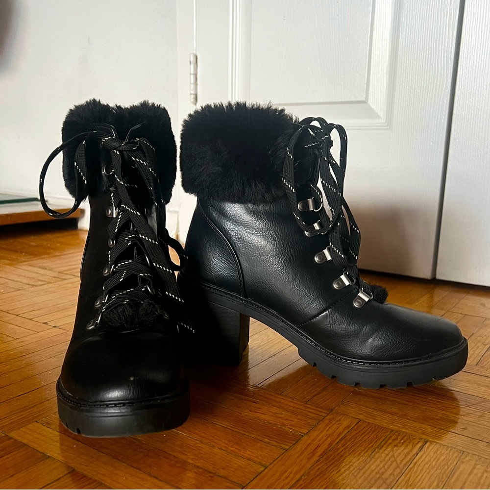 Black Fur Trimmed Boots - 7.5
